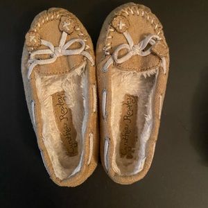 Toddler girl moccasin shoe